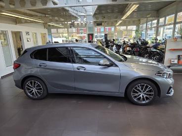 SPOTICAR Bmw 1er 118 I Aut. Sport Line Gebraucht - Limousine Benzin  - Heinsberg - 1201293643_2