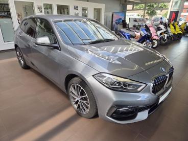 SPOTICAR Bmw 1er 120 D Aut. Sport Line Gebraucht - Limousine Diesel  - Heinsberg - 1201320120_1