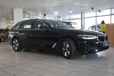 SPOTICAR Bmw 5er 520 D Touring Business Navi/led/virtu./sh/hud/ahk Gebraucht - Kombi Benzin Schwarz - Schöningen - 1201150728_4