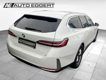 SPOTICAR Bmw 5er 520 D Touring D Park-assistent, Harman Kardon, Alarman Gebraucht - Kombi Diesel Weiß - Stralsund - 1201331394_4
