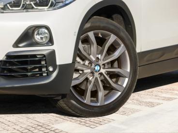 SPOTICAR Bmw X2 S-drive 18i Gebraucht - Suv Benzin Weiß - Karlsruhe - 1201330933_5