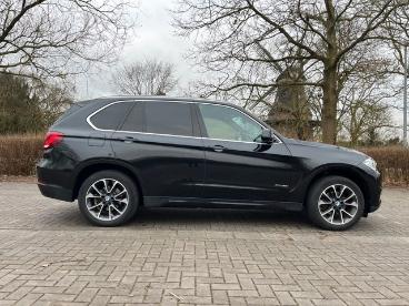 SPOTICAR Bmw X5 Xdrive35i 7 Sitz Navi Leder Panorama Keyless Gebraucht - Suv Benzin Schwarz - Brake/unterweser - 1201274105_2