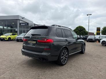 SPOTICAR Bmw X7 Xdrive 40 D M Sport Park-assistent Sportpaket Hud Gebraucht - Geländewagen Diesel Grau - Bremerhaven - 1201313635_5