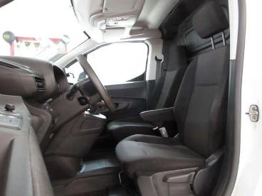 SPOTICAR Citroën Berlingo Kasten Club M/l1 Ac/pdc Gebraucht -  Benzin  - Schöningen - 1201184479_5