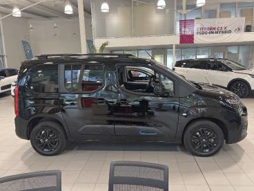 SPOTICAR Citroën Berlingo M Elektromotor 136 Shine Gebraucht -  Elektro Perla Nera Schwarz Metallic - Dresden - 1201184537_4