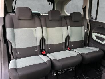 SPOTICAR Citroën Berlingo Shine Eat8 Navi Ruckfahrkamera Glasdach Sitzheizun Gebraucht -  Benzin  - Viersen - 1201218708_4