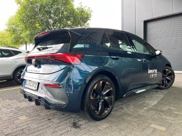 SPOTICAR Cupra Born Automatik 170kw/ 231ps 77 Kwh Navi Digitales Cockp Gebraucht - Limousine Elektro  - Bergisch-gladbach - 1201053048_2