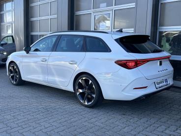 SPOTICAR Cupra Leon Sportstourer Navi Shz Led Kamera Keyless Sportstou Gebraucht - Limousine Diesel Weiß - Nortorf - 1201308506_4