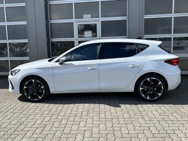 SPOTICAR Cupra Leon 2.0 Tdi Allwetter Led Shz Navi Keyless 2.0 Tdi All Gebraucht - Limousine Diesel Weiß - Nortorf - 1201308549_3