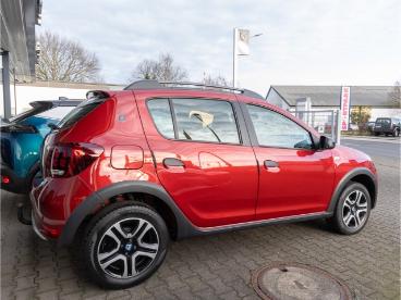 SPOTICAR Dacia Sandero Ii Stepway Celebration +allw+ahk+navi+bc+ Gebraucht - Kleinwagen Benzin  - Hilden - 1201218956_2