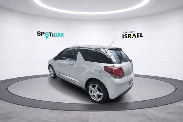 SPOTICAR Ds Ds 3 3 Sochic Navi, Leder, Led, Sitzheizung, Pdc Gebraucht - Suv Benzin  - Dresden - 1201252907_5