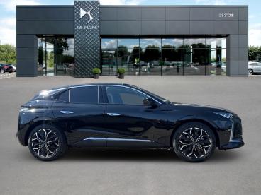 DS CERTIFIED Ds Ds 4 4 Etoile Alcantara 1.2 Mild-hybrid 136 Eu6e Gebraucht - Limousine Benzin  - Homburg - 1120508_4