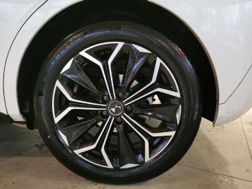 DS CERTIFIED Ds Ds 4 4 Performance Line+navi+acc+pdc+s&s+led+ Gebraucht - Limousine Diesel  - Neuss - 1159570_5