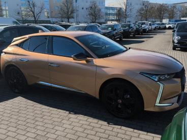SPOTICAR Ds Ds 4 4 4 E-tense Perf.line+ Hybrid 225(plug-in) Hea 4 E Gebraucht - Suv Plug-in Hybrid Gold - Berlin - 1201252001_3
