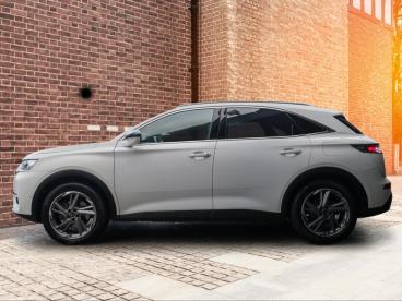 SPOTICAR Ds Ds 7 Crossback 7 Ds7 Rivoli E-ten 225 Mj21.1 Gebraucht - Suv Plug-in Hybrid Weiß - Karlsruhe - 301237899_3