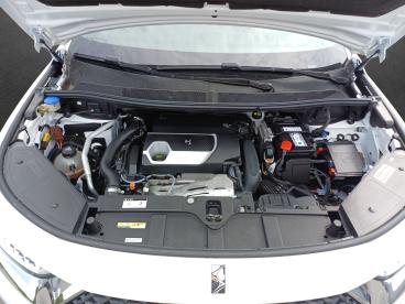 SPOTICAR Ds Ds 7 Crossback 7 Crossback Puretech 180 Bastille+ Gebraucht - Suv Benzin Weiß - Dortmund - 301285057_5