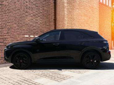 DS CERTIFIED Ds Ds 7 Crossback 7 1,5 Ltr. / Performance Line / Blue-hdi Fap / Kam Gebraucht - Suv Diesel Schwarz - Karlsruhe - 1355425_3