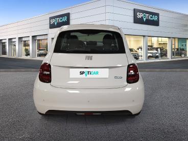 SPOTICAR Fiat 500 E Base 118 Automatik;*komfort-paket Gebraucht - Kleinwagen Elektro Weiß - Frankfurt - 1201187914_5