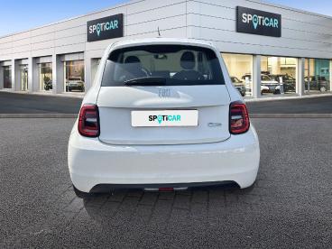 SPOTICAR Fiat 500 E Icon 118 Automatik; *klima *audio Gebraucht - Kleinwagen Elektro Weiß - Frankfurt - 1201198540_5