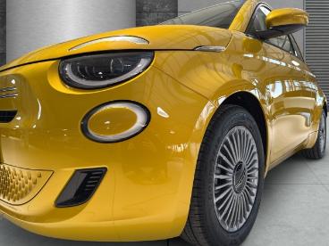 SPOTICAR Fiat 500 Launch Edition Torino Voll-led Infinity Parkpilot Gebraucht - Kleinwagen Benzin  - Braunschweig - 1201227380_4