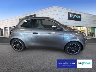 SPOTICAR Fiat 500 E La Prima By Bocelli *navi*shz*kamera Gebraucht - Kleinwagen Elektro Grau - Frankfurt - 1201313432_4