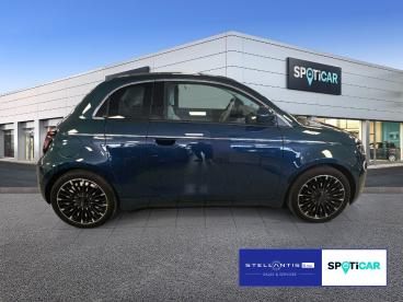 SPOTICAR Fiat 500 E La Prima By Bocelli 3+1 *navi*shz*kamera Gebraucht - Kleinwagen Elektro Grün - Frankfurt - 1201315437_4