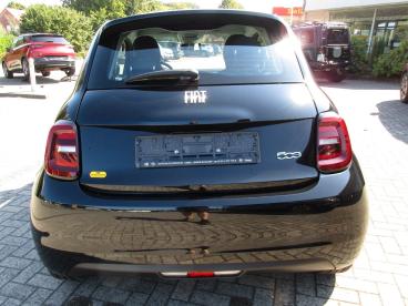 SPOTICAR Fiat 500 E Action 23,8 Kwh *elektro* Gebraucht - Kleinwagen Elektro Schwarz - Lingen - 1201326485_5