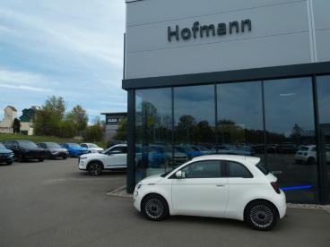 SPOTICAR Fiat 500 E 500 E Basis Klima, Shz, Pdc, Kamera, Lmf Gebraucht - Kleinwagen Elektro Weiß - Bad Saulgau - 1201340695_4