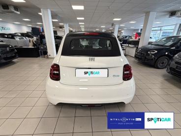 SPOTICAR Fiat 500c Elektro Base 118 Automatik *dab+*shz*kamera Gebraucht - Coupé-cabrio Elektro Weiß - Frankfurt - 1201353138_5