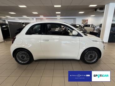 SPOTICAR Fiat 500c Elektro Base 118 Automatik *dab+*shz*kamera Gebraucht - Coupé-cabrio Elektro Weiß - Frankfurt - 1201356036_4