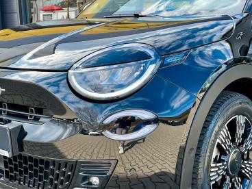 SPOTICAR Fiat 600 48v Edct *180°kamera*led*shz* Gebraucht - Wohnmobil Benzin Schwarz - Kelheim - 1201276614_4