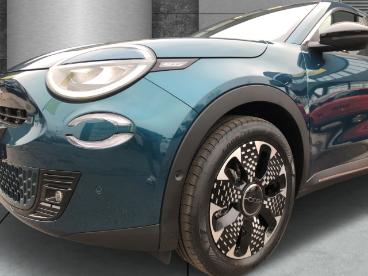 SPOTICAR Fiat 600 600e La Prima Navi 360 Kamera Massagesitze Led El. Heck Gebraucht - Wohnmobil Elektro  - Neumünster - 1201139002_4