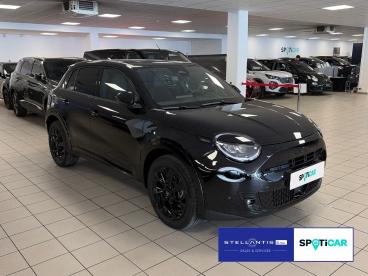 SPOTICAR Fiat 600 600e Sport 156 Automatik *navi*shz*kamera Gebraucht - Wohnmobil Elektro Schwarz - Frankfurt - 1201297665_3