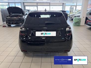 SPOTICAR Fiat 600 600e Sport 156 Automatik *navi*shz*kamera Gebraucht - Wohnmobil Elektro Schwarz - Frankfurt - 1201297665_5