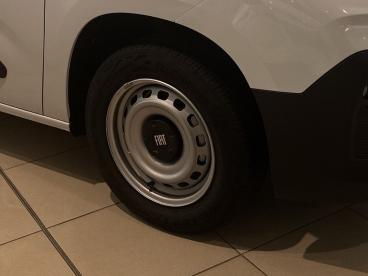 SPOTICAR Fiat Doblo (euro 6d) Kastenwagen L1 1.5 Bluehdi 75 Kw Gebraucht -  Benzin  - Brilon - 1201101362_3