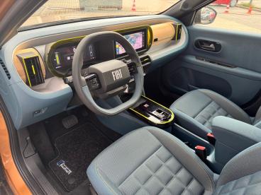 SPOTICAR Fiat Grande Panda Elektro (bev) Laprima, Led, Kamera Gebraucht - Kleinwagen Elektro Braun - Kehl - 1201165151_5