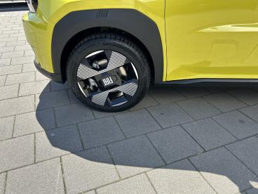 SPOTICAR Fiat Grande Panda Hybrid La Prima Gebraucht - Limousine Benzin Gelb - Münster - 1201286628_3