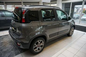 SPOTICAR Fiat Panda Waze Klimaanlage, Anhangerkupplung, Pdc Gebraucht - Kleinwagen Benzin  - Dresden - 1201114565_3