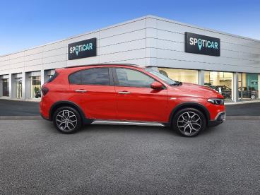 SPOTICAR Fiat Tipo Red Gse Mild-hybrid 130 Automatik; *tech-paket *pd Gebraucht - Kleinwagen Hybrid Rot - Wiesbaden - 1201157668_4