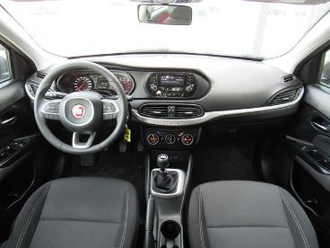 SPOTICAR Fiat Tipo 1.4 16v Hatchback Pop Sitzhzg Pdc Nsw Gebraucht - Kleinwagen Benzin  - Staßfurt - 1201285697_4