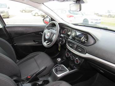 SPOTICAR Fiat Tipo 1.4 16v Hatchback Pop Sitzhzg Pdc Nsw Gebraucht - Kleinwagen Benzin  - Staßfurt - 1201285697_5