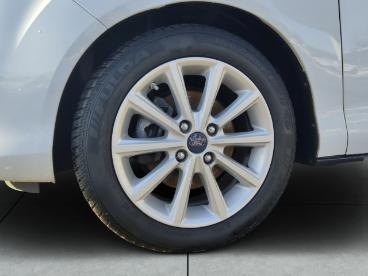 SPOTICAR Ford B-max 1.4, Klima, Ganzjahresreifen Pdc Vorn Und Hinten K Gebraucht - Familienauto Benzin Weiß - Eberswalde - 1201222658_4