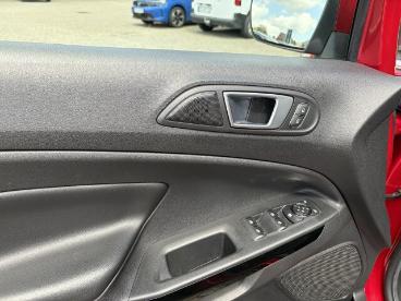 SPOTICAR Ford Ecosport Titanium Led+kamera+sitzh.+lenkrh. Bc Titanium S Gebraucht - Suv Benzin Rot - Leer - 1201320250_5