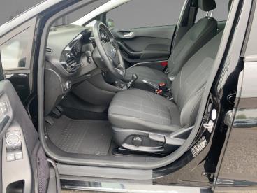 SPOTICAR Ford Fiesta Cool & Connect Kamera*park Assist*navi*shz Gebraucht - Kleinwagen Benzin Schwarz - Bamberg - 1201286972_4