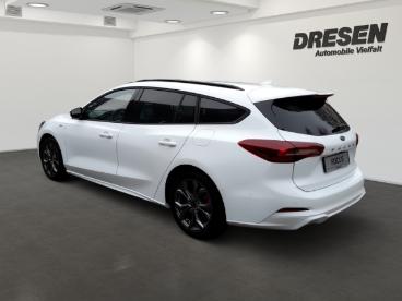 SPOTICAR Ford Focus St-line Turnier 1.0l Ecoboost Navi Led Acc Apple C Gebraucht - Kleinwagen Benzin Weiß - Mönchengladbach - 1201167312_5