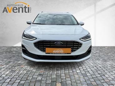 SPOTICAR Ford Focus Turnier Titanium Led*shz*navi*klima*kamera Gebraucht - Kleinwagen Benzin Weiß - Bamberg - 1201170324_3