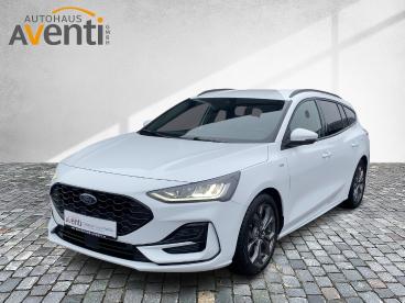 SPOTICAR Ford Focus St-line *acc*led*navi*kamera*shz*allwetter* Gebraucht - Kleinwagen Benzin Weiß - Bamberg - 1201234336_2