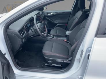 SPOTICAR Ford Focus St-line *acc*led*navi*kamera*shz*allwetter* Gebraucht - Kleinwagen Benzin Weiß - Bamberg - 1201234336_5