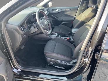 SPOTICAR Ford Focus St-line Acc*led*kamera*apple*navi*allwetter Gebraucht - Kleinwagen Benzin Schwarz - Bamberg - 1201234339_4