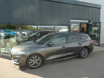 SPOTICAR Ford Focus Turnier St-line Klima, Navi, Shz, Kamera Gebraucht - Kleinwagen Benzin Grau - Bad Saulgau - 1201339147_2